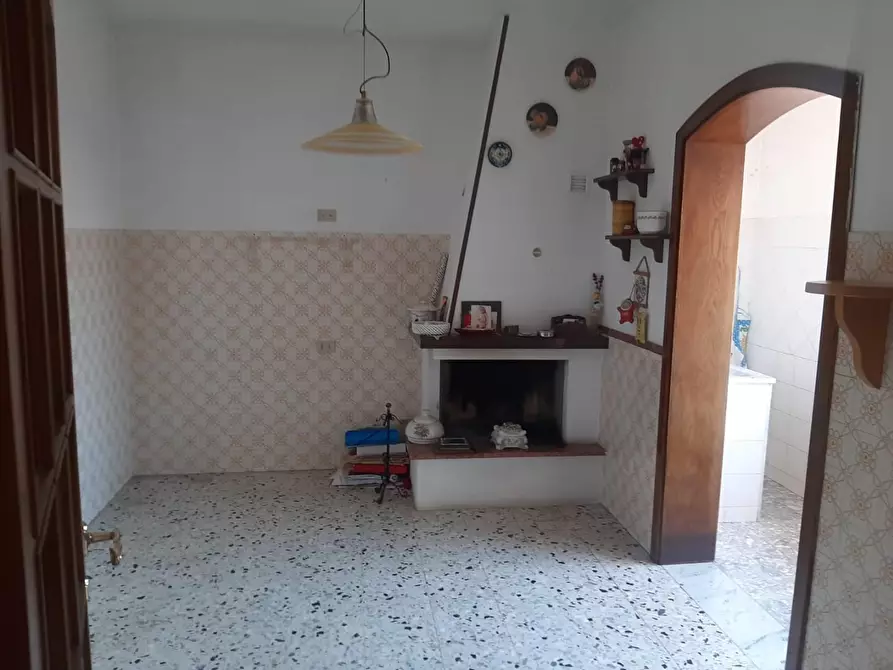 Immagine 15 di Porzione di casa in vendita  a Massa