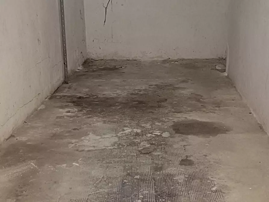 Immagine 26 di Appartamento in vendita  a Castelnuovo Magra