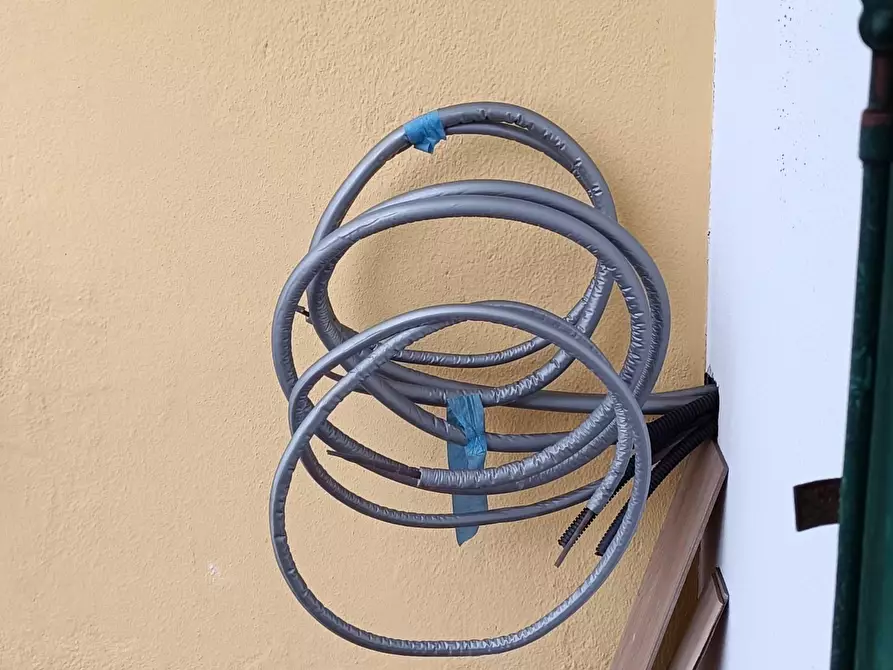 Immagine 17 di Appartamento in vendita  a Castelnuovo Magra