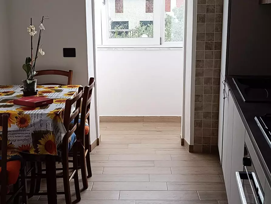 Immagine 6 di Appartamento in vendita  a Castelnuovo Magra