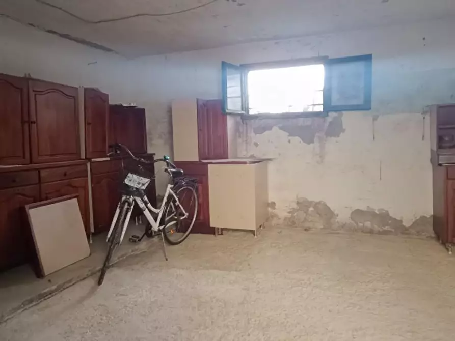 Immagine 28 di Appartamento in vendita  a Castelnuovo Magra