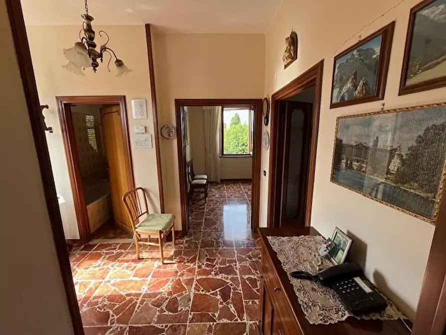 Immagine 2 di Porzione di casa in vendita  a Terricciola