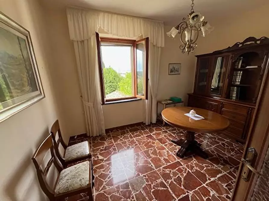 Immagine 4 di Porzione di casa in vendita  a Terricciola