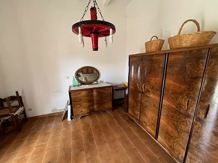 Immagine 12 di Porzione di casa in vendita  a Terricciola