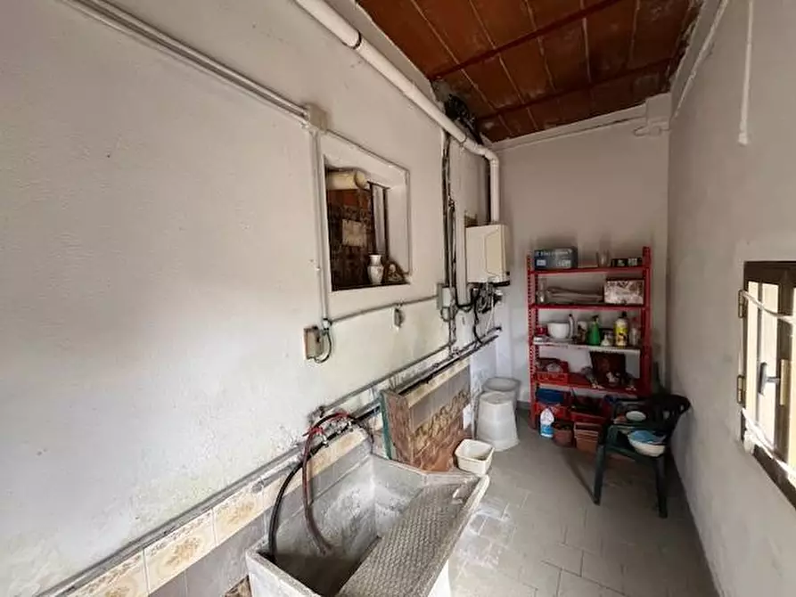 Immagine 21 di Porzione di casa in vendita  a Terricciola