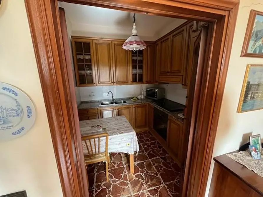 Immagine 15 di Porzione di casa in vendita  a Terricciola