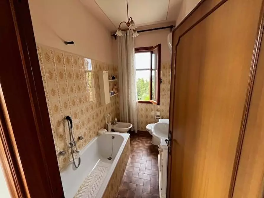 Immagine 10 di Porzione di casa in vendita  a Terricciola