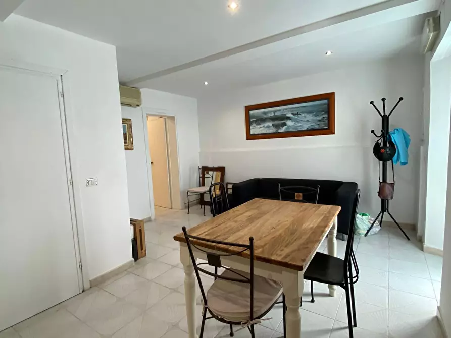 Immagine 1 di Appartamento in vendita  a Livorno