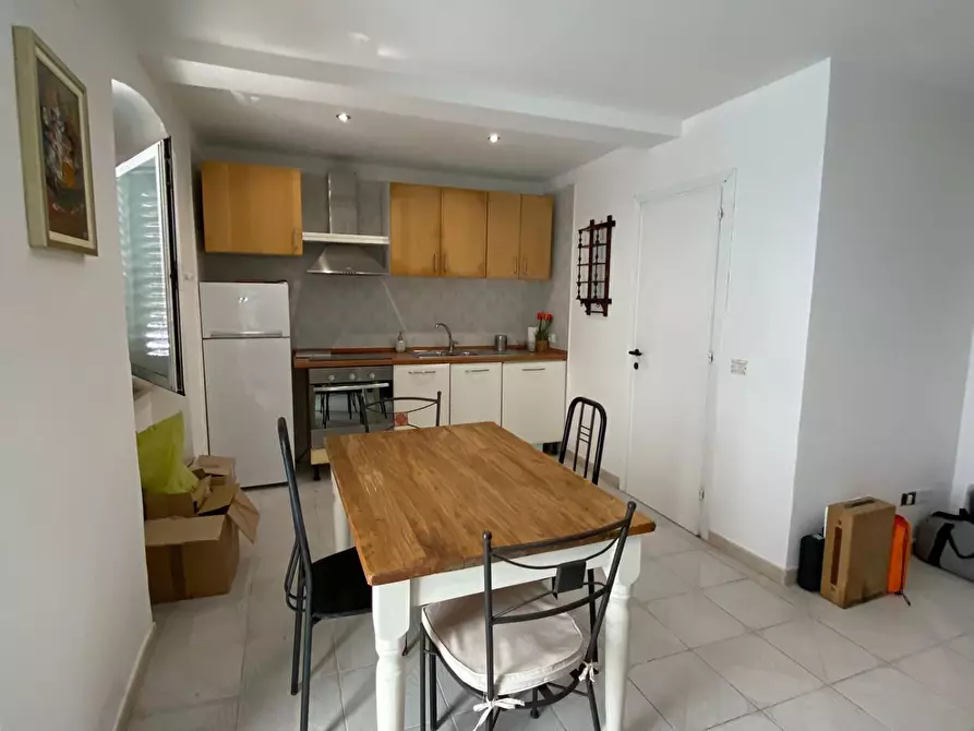 Immagine 2 di Appartamento in vendita  a Livorno