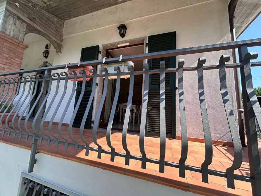 Immagine 9 di Casa indipendente in vendita  a Aulla
