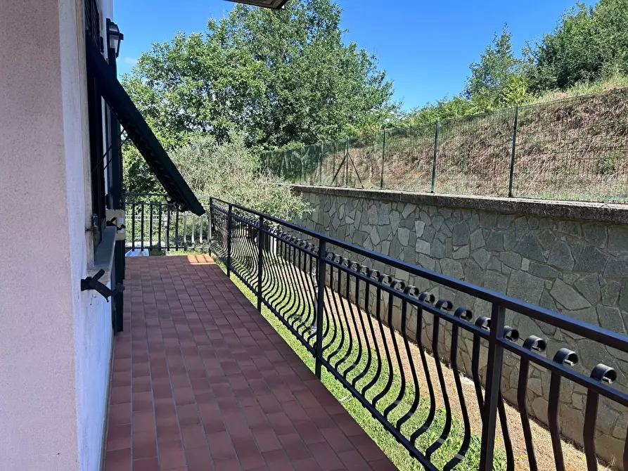 Immagine 4 di Casa indipendente in vendita  a Aulla