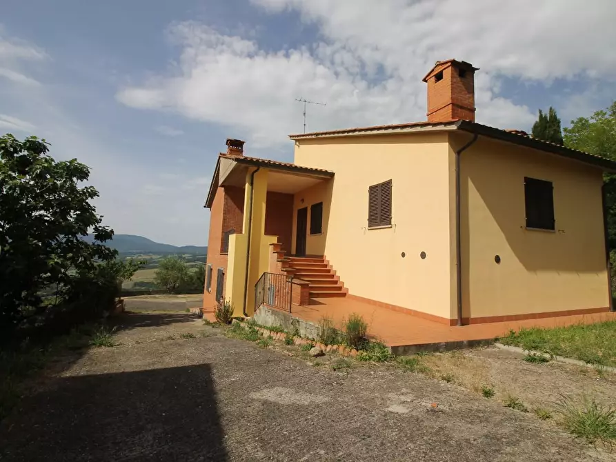 Immagine 3 di Casa bifamiliare in vendita  a Casole D'elsa