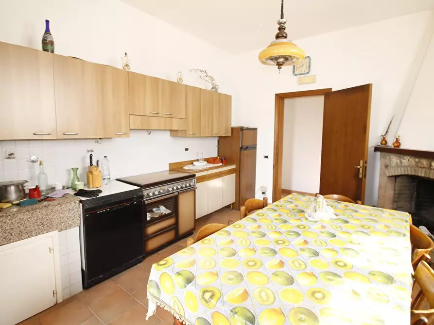 Immagine 7 di Casa bifamiliare in vendita  a Casole D'elsa