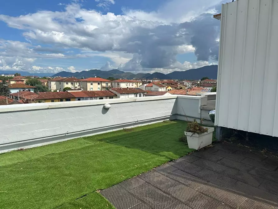 Immagine 12 di Appartamento in vendita  a Pisa