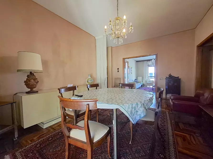 Immagine 6 di Appartamento in vendita  a Carrara