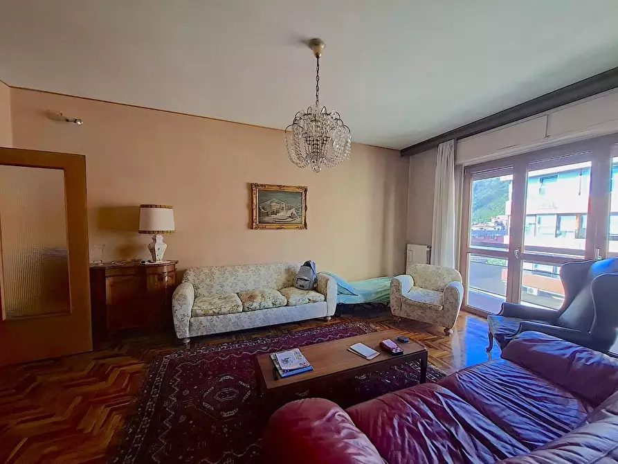 Immagine 9 di Appartamento in vendita  a Carrara