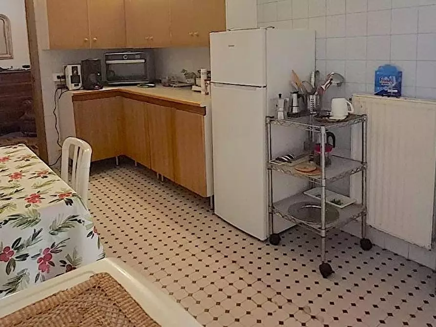 Immagine 14 di Appartamento in vendita  a Carrara