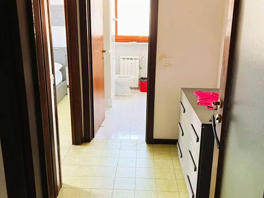 Immagine 6 di Appartamento in vendita  a Carrara