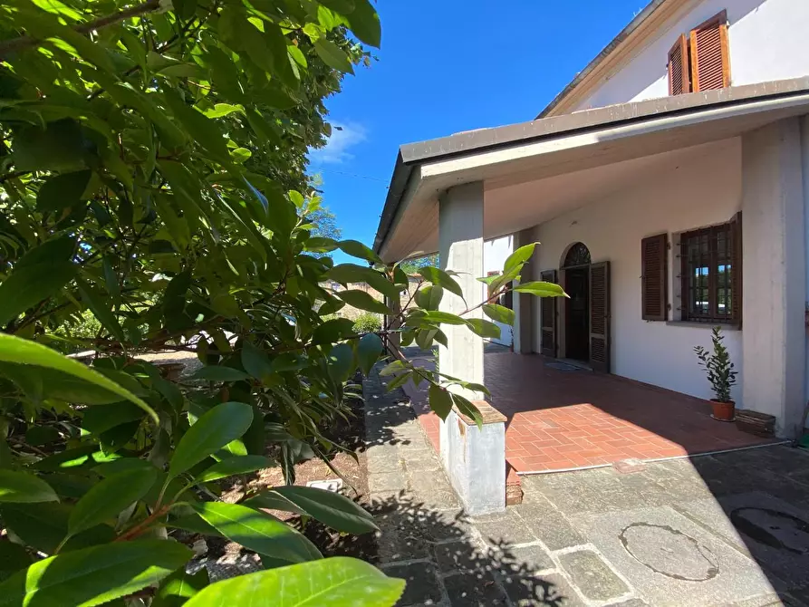 Immagine 2 di Casa bifamiliare in vendita  a Fucecchio