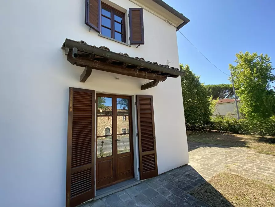 Immagine 17 di Casa bifamiliare in vendita  a Fucecchio