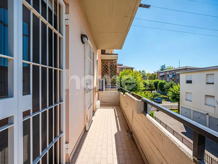 Immagine 12 di Appartamento in vendita  a Reggio Nell'emilia