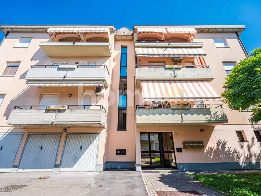 Immagine 38 di Appartamento in vendita  a Reggio Nell'emilia