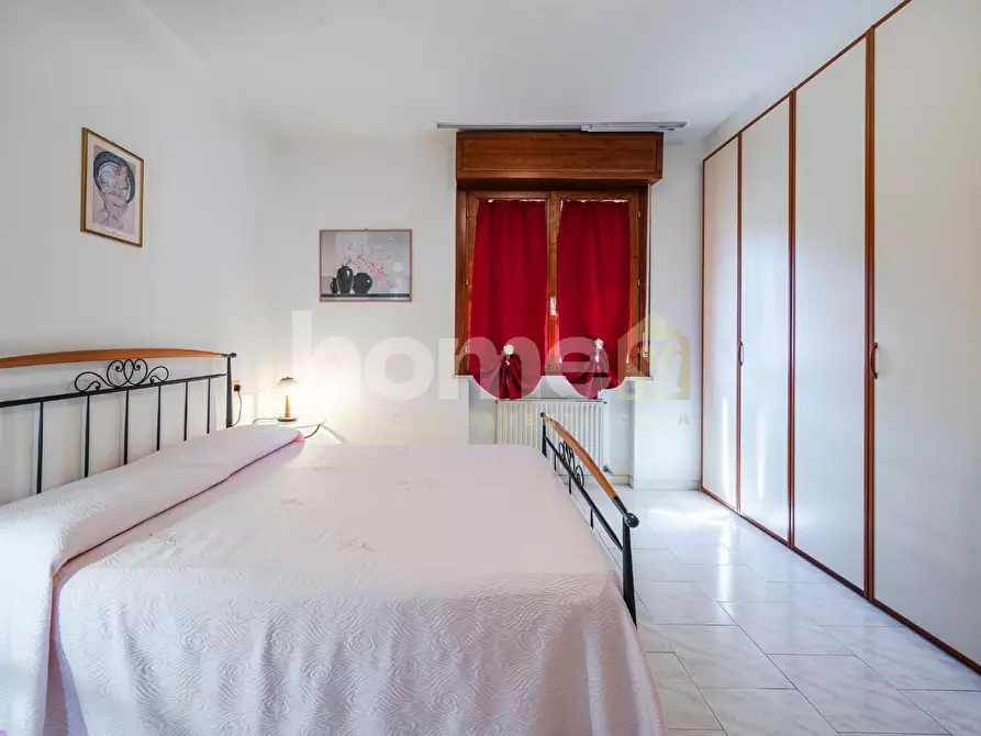 Immagine 19 di Appartamento in vendita  a Reggio Nell'emilia