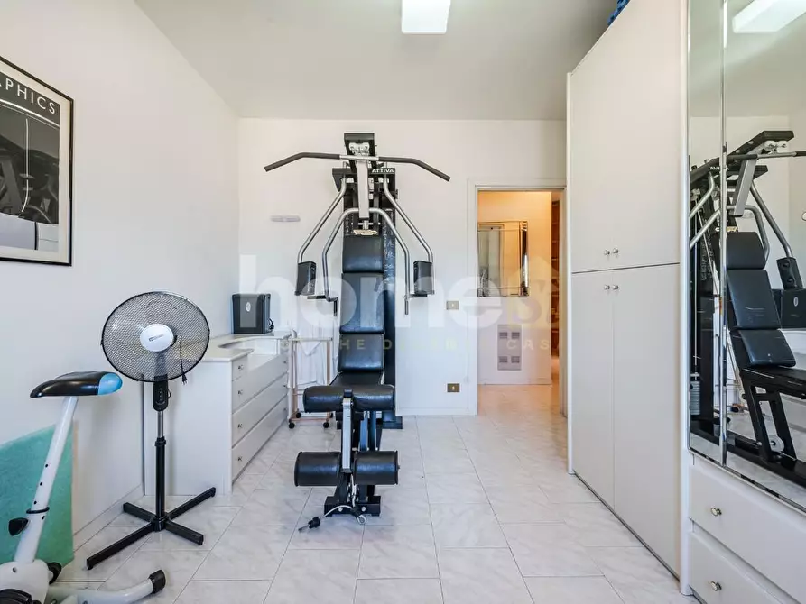 Immagine 36 di Appartamento in vendita  a Reggio Nell'emilia