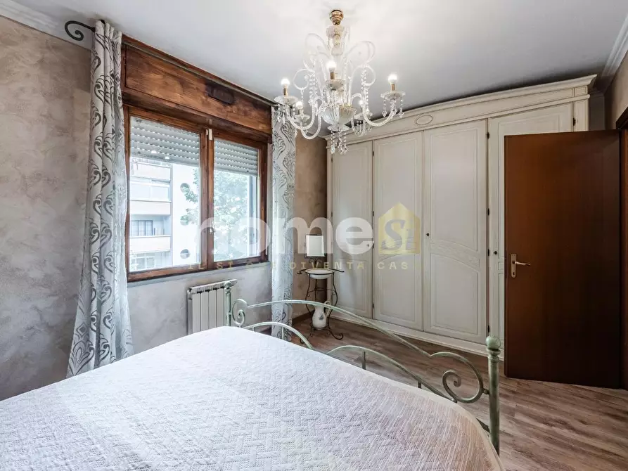 Immagine 13 di Appartamento in vendita  a Reggio Nell'emilia