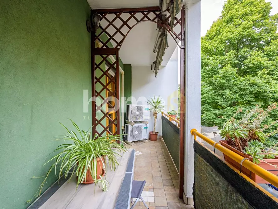 Immagine 16 di Appartamento in vendita  a Reggio Nell'emilia