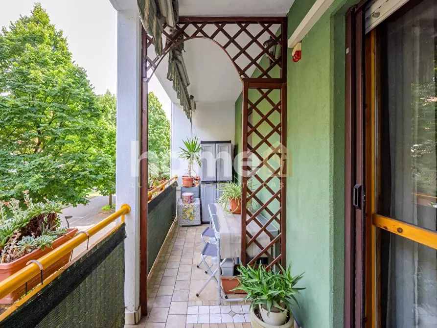 Immagine 17 di Appartamento in vendita  a Reggio Nell'emilia