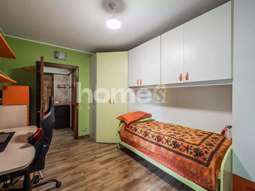 Immagine 11 di Appartamento in vendita  a Reggio Nell'emilia