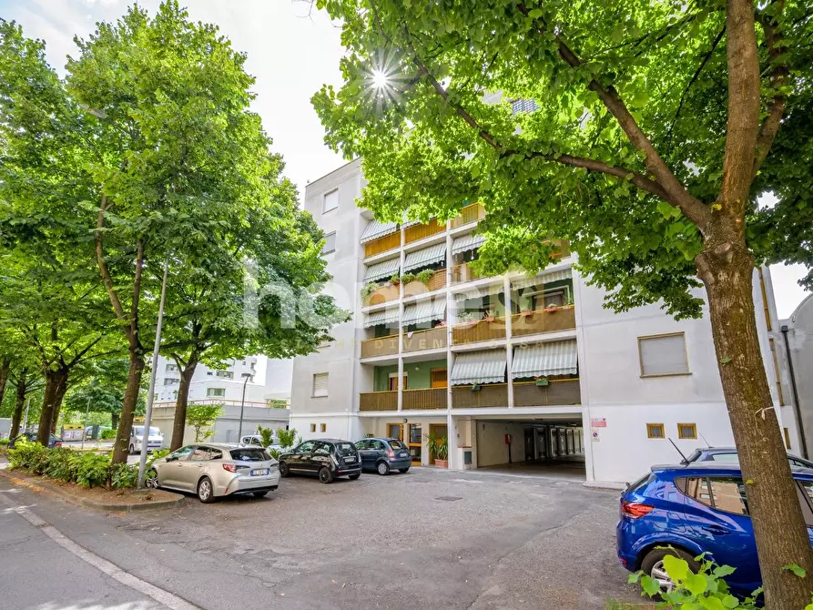 Immagine 19 di Appartamento in vendita  a Reggio Nell'emilia