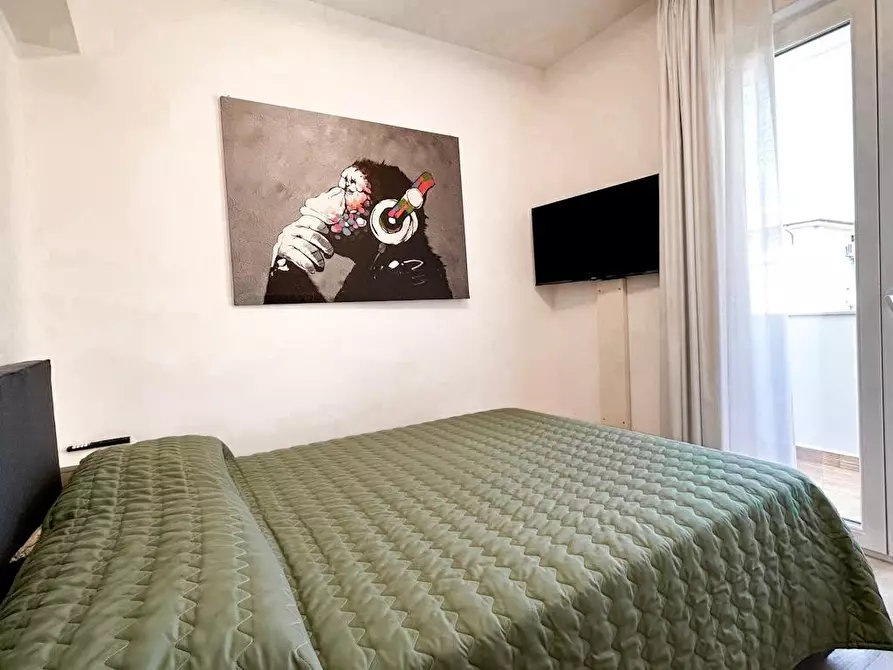 Immagine 13 di Appartamento in vendita  a Camaiore