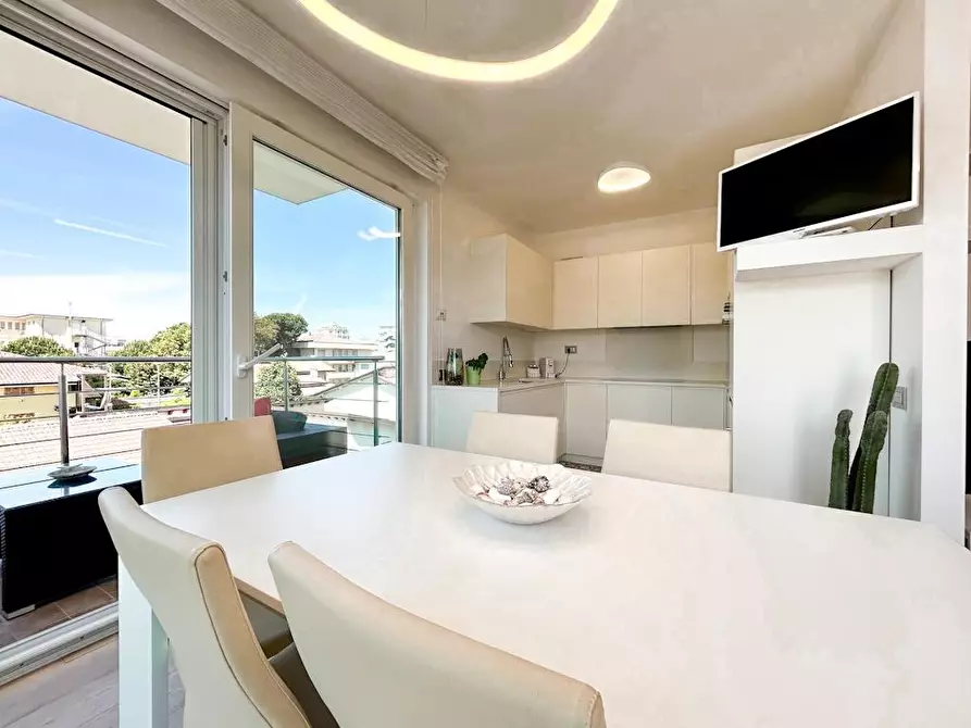 Immagine 19 di Appartamento in vendita  a Camaiore