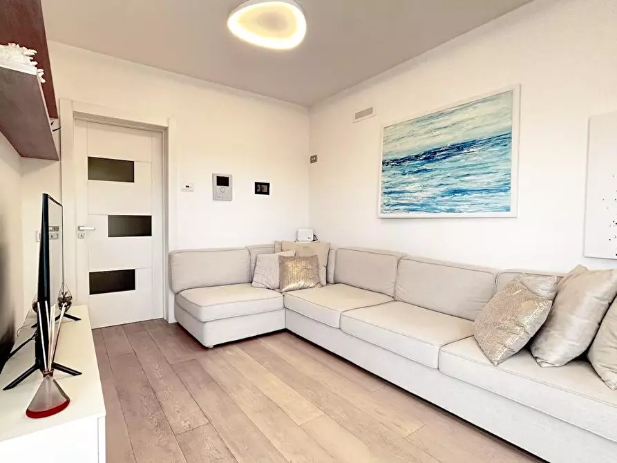 Immagine 26 di Appartamento in vendita  a Camaiore