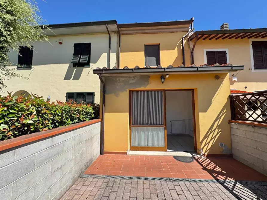 Immagine 13 di Terratetto in vendita  a Ponsacco