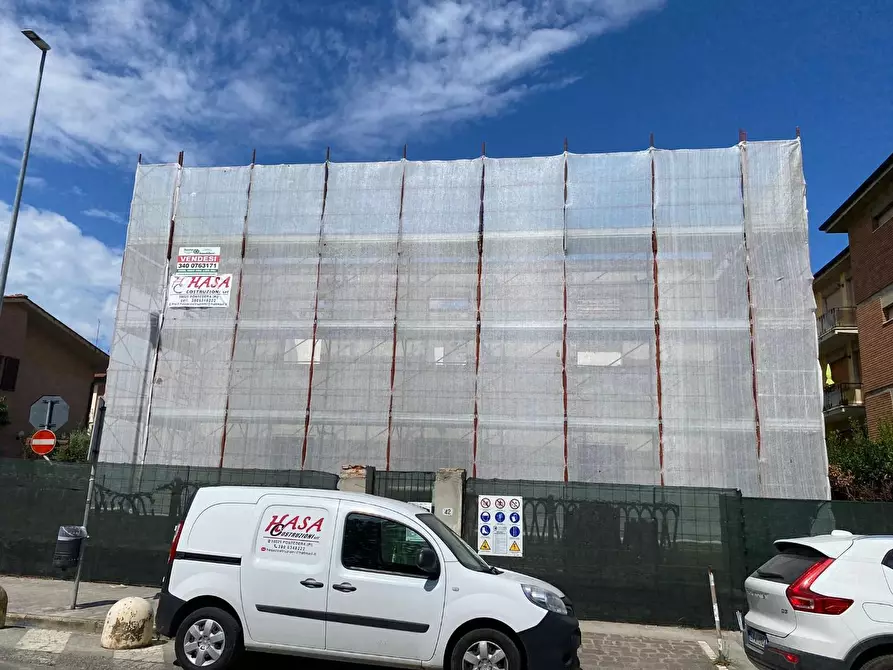 Immagine 2 di Casa bifamiliare in vendita  a Pontedera