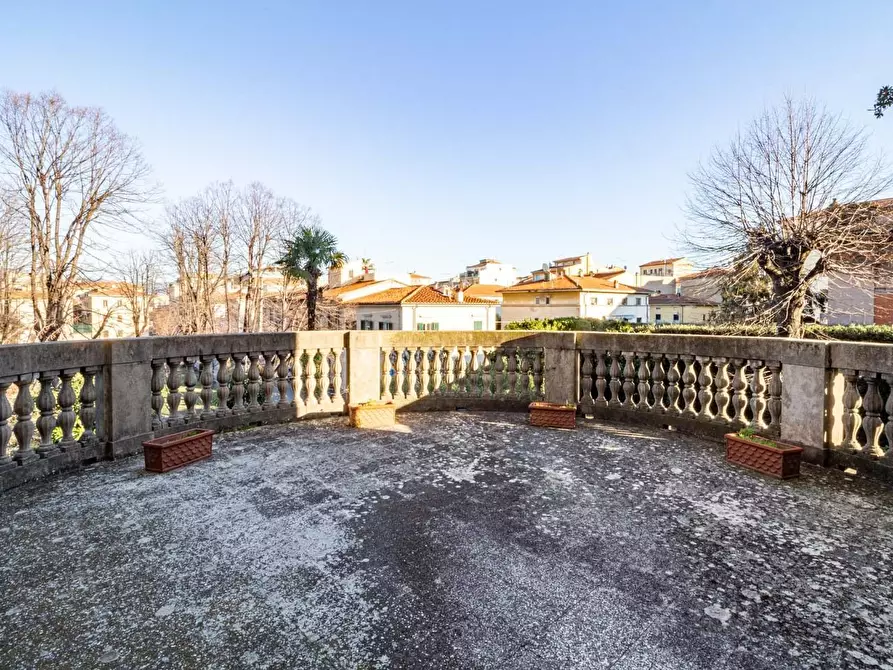Immagine 30 di Villa in vendita  a Pisa