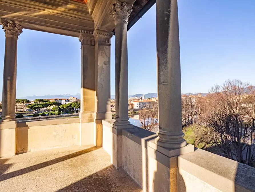 Immagine 35 di Villa in vendita  a Pisa