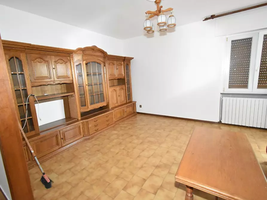 Immagine 10 di Appartamento in vendita  a Vecchiano