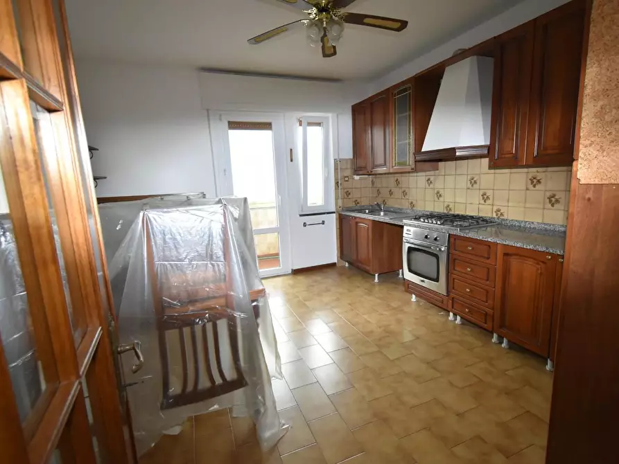 Immagine 4 di Appartamento in vendita  a Vecchiano