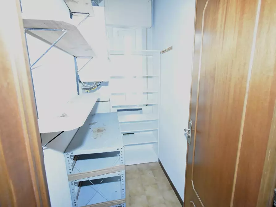 Immagine 22 di Appartamento in vendita  a Vecchiano