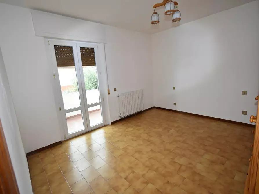 Immagine 12 di Appartamento in vendita  a Vecchiano