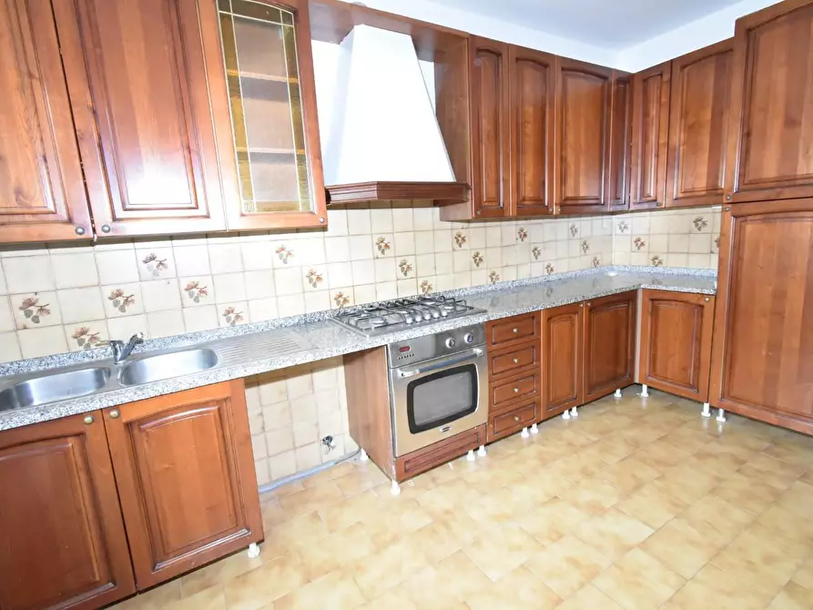 Immagine 7 di Appartamento in vendita  a Vecchiano