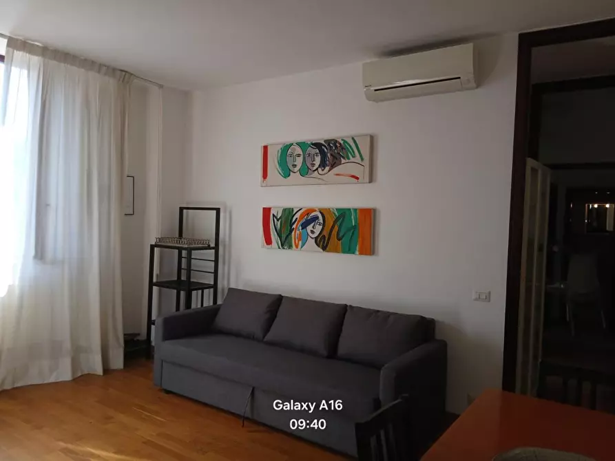 Immagine 5 di Appartamento in vendita  a Viareggio