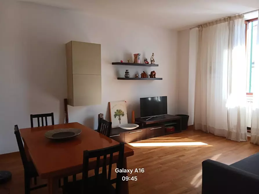 Immagine 1 di Appartamento in vendita  a Viareggio