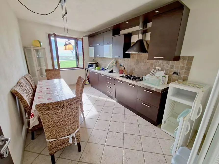 Immagine 4 di Villa in vendita  a San Giuliano Terme