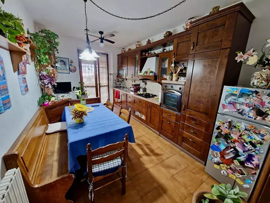 Immagine 7 di Villa in vendita  a San Giuliano Terme