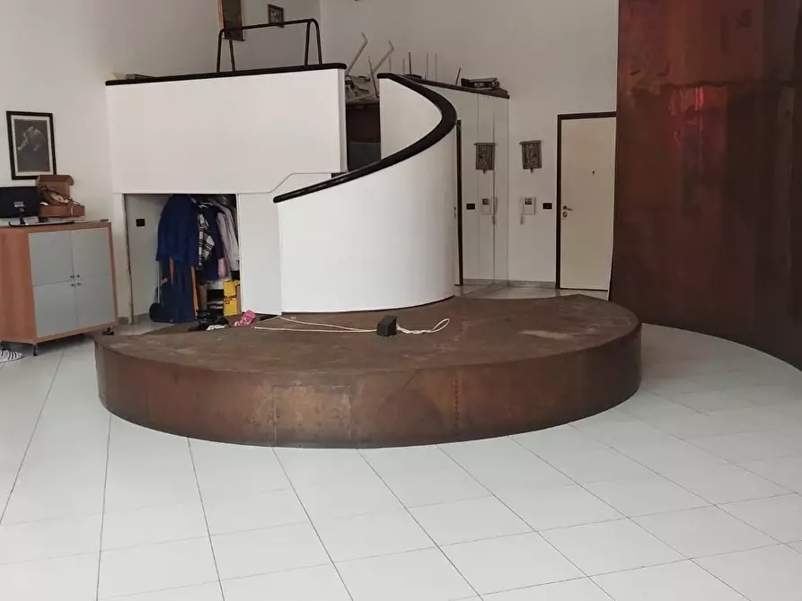 Immagine 1 di Appartamento in vendita  a Pisa